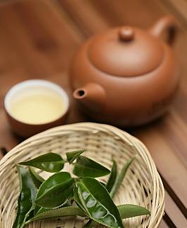 禪風茶趣 新鮮茶葉 茶具圖片