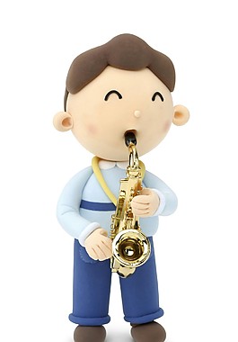 吹薩斯風的小男孩