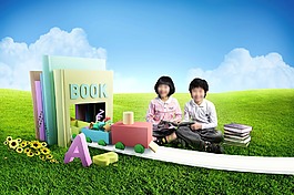 草地玩耍兒童