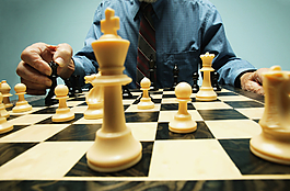 商務人士下棋圖片