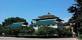 武汉大学行政楼图片