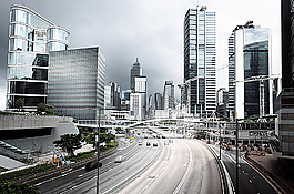 城市中的道路摄影