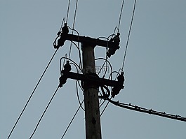 當(dāng)前,電源線(xiàn),strommast