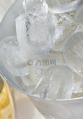 冰的多維數(shù)據(jù)集,冷,涼爽