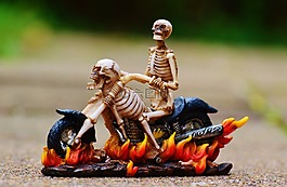 騎自行車的人,骨架,令人毛骨悚然