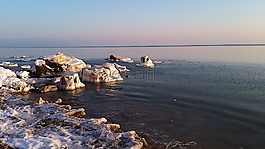 海,冰,平静