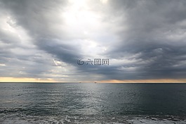 海,云計(jì)算,灰色的云