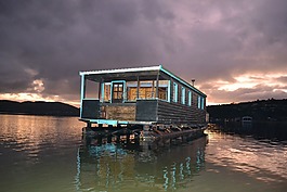 船屋里,几点思考,太阳