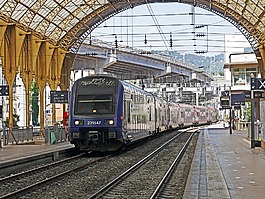大堂,doppelstockzug,區域的火車
