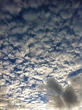 云,藍(lán)色的天空,天堂