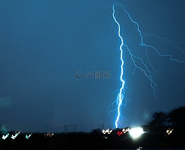 閃電,風(fēng)暴,暴風(fēng)雨
