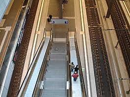 地鐵,自動扶梯,火車
