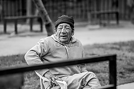 老,白,黑