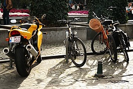 自行車(chē),摩托車(chē),運(yùn)輸
