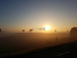 早晨太陽,霧,性質(zhì)