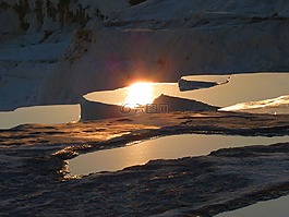 pamukkale,石灰燒結(jié)礦陽臺(tái),背光
