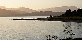 河,丘陵,山