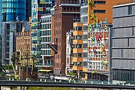 架構(gòu),媒體海港,杜塞爾多夫