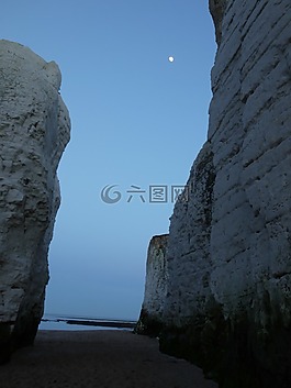 喬基,懸崖,夜
