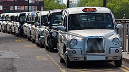 英國,政制事務局,車