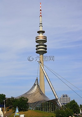大球場,廣播發射塔,電視塔