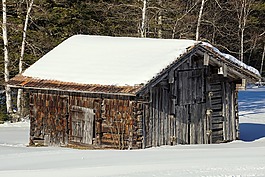冬天,谷倉(cāng),雪