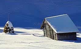 冬天,谷倉(cāng),雪