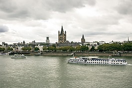 河,旅行,結(jié)構(gòu)