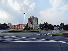 在鋸,波蘭,體系結(jié)構(gòu)