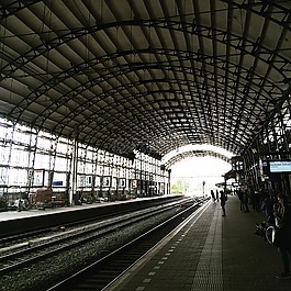 荷兰哈勒姆,站,旅行