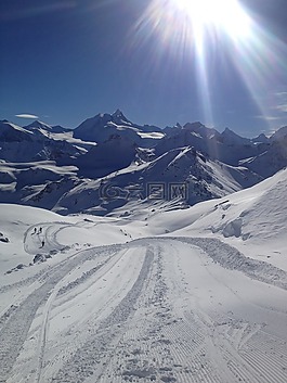 阿爾卑斯山,滑雪,太陽
