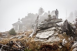 巖,男,寺