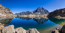 山,湖,寧靜