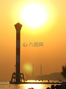 落山的太陽,燈塔,易北河