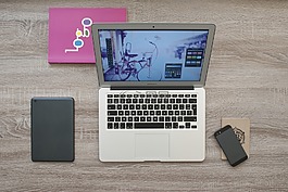 macbook,ipad,iphone