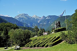 伯尼,伯尼湖,朱利安阿尔卑斯山