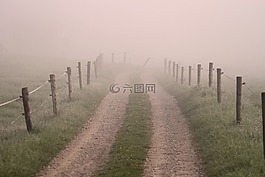 離,霧,天亮