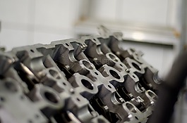 奔馳,頭,發(fā)動機