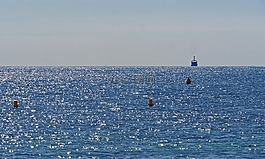 在公海,地平线,地中海