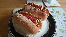 熱狗,法蘭克福香腸,包子