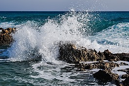 波,砸,石