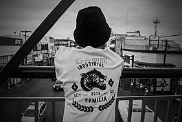 服裝,橋,男性
