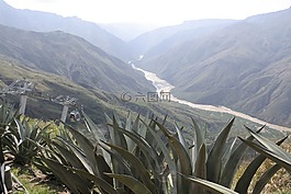 山,谷,河