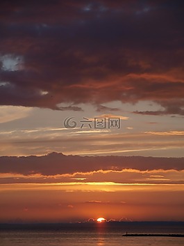 日落,海,傍晚的天空