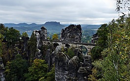 basteibrücke 的視圖,撒克遜瑞士,景觀