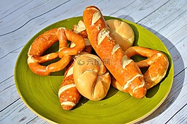 滚,椒盐卷饼,烘焙食品
