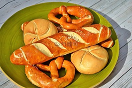 滚,椒盐卷饼,烘焙食品
