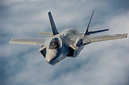 軍事噴氣式飛機(jī),飛行,f-35