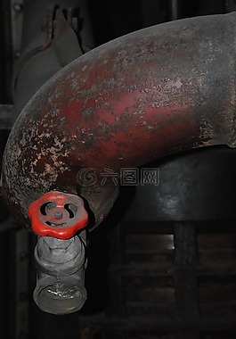 水管,調節螺釘,行