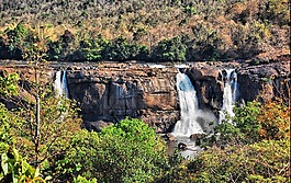 瀑布,athirappilly,athirappilly panchayath